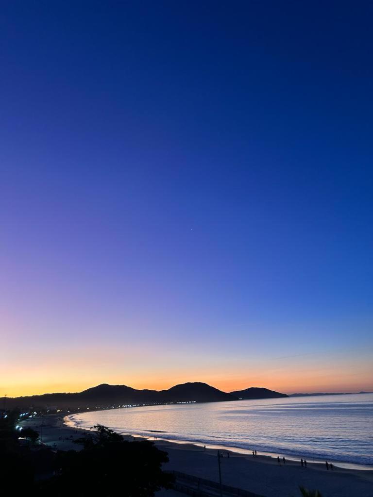 Golfinhos Apart-Hotel - Apto Terreo Frente Ao Mar!!! Florianopolis Luaran gambar